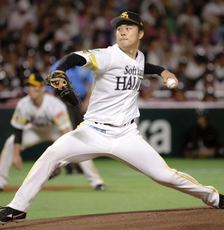 　５回無失点でプロ初勝利を挙げたソフトバンク・松本晴＝みずほペイペイドーム