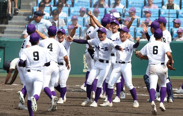 関東第一高校　準優勝　垂幕 高校野球】関東第一が東東京大会V！二刀流・坂本慎太郎が天国の