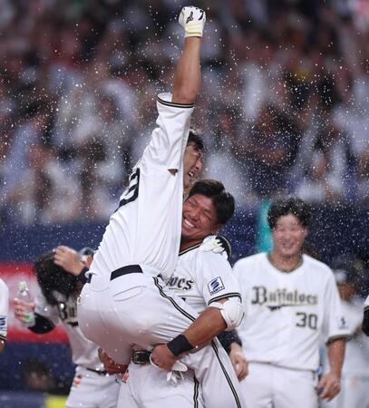 オリックス・杉本　プロ初サヨナラ弾「めっちゃうれしい！！」　大逆転ＣＳへ望みつないだ