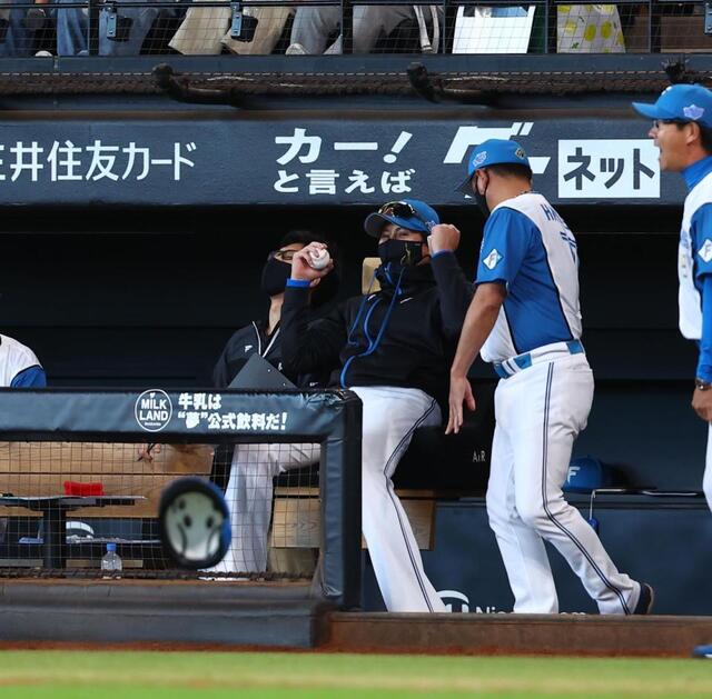 日本ハム・新庄監督 走塁死の清宮かばう