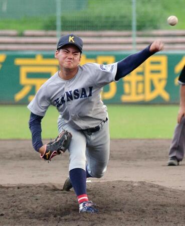 　今秋季リーグ初登板で１回２安打無失点に抑えた関大・金丸