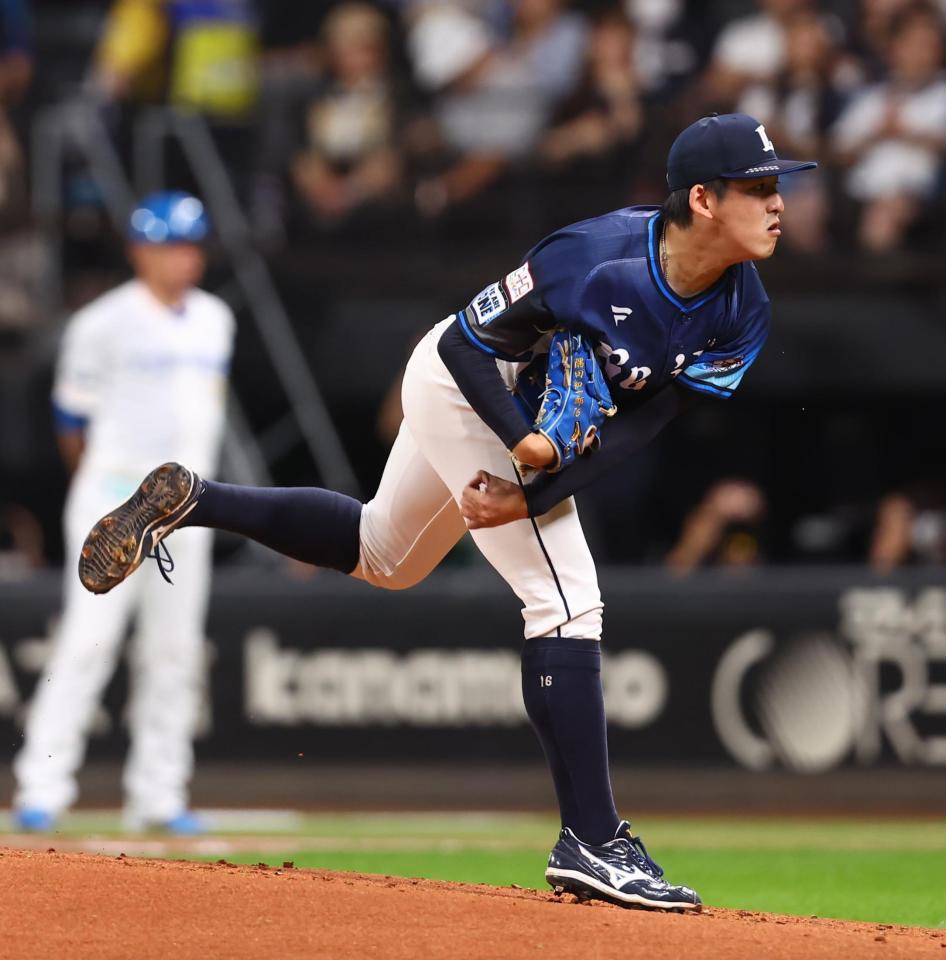 　先発の隅田（撮影・中島達哉）