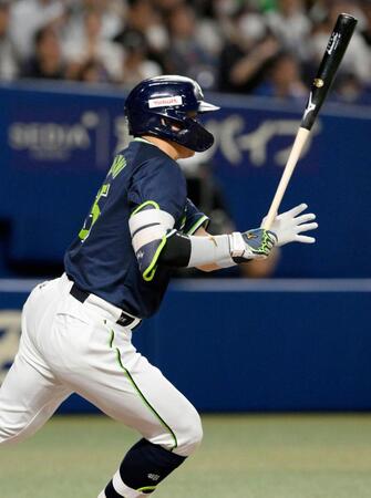 ヤクルト　４番・村上が奮闘　勢いつける中前タイムリー　カード勝ち越しで中日と１・５差に