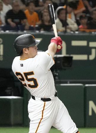 巨６-３中（１５日）　岡本和、勝ち越しソロ