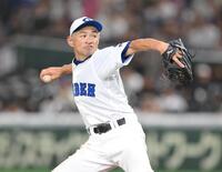 　力投する先発のイチロー氏（撮影・伊藤笙子）