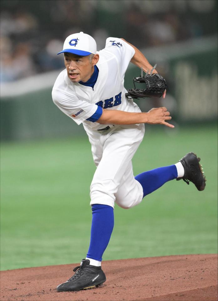 　力投する先発のイチロー氏（撮影・伊藤笙子）