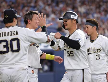 オリックス　杉本裕太郎が涙を浮かべ“あえて”空振り三振　九回２死、Ｔ－岡田に花道を用意　特大飛球にベンチ飛び出すも