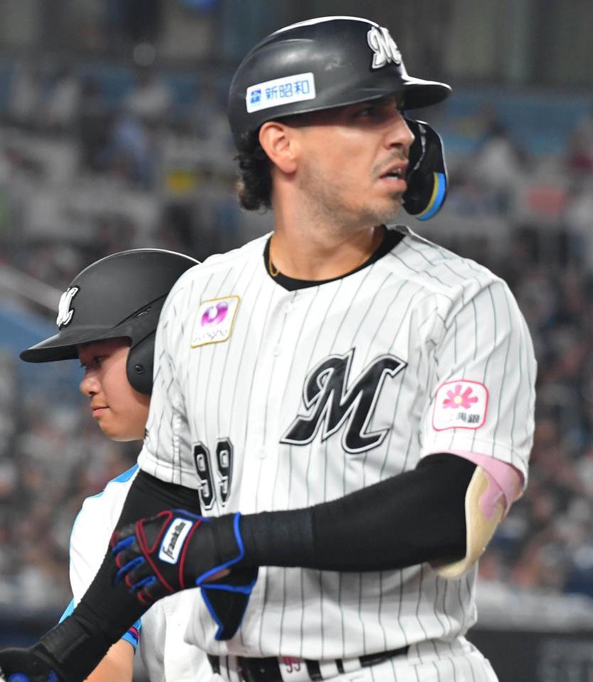 　７回、遊併殺に倒れるソト（撮影・持木克友）