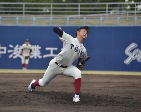 　先発して７回５安打無失点と好投した大阪桐蔭・森