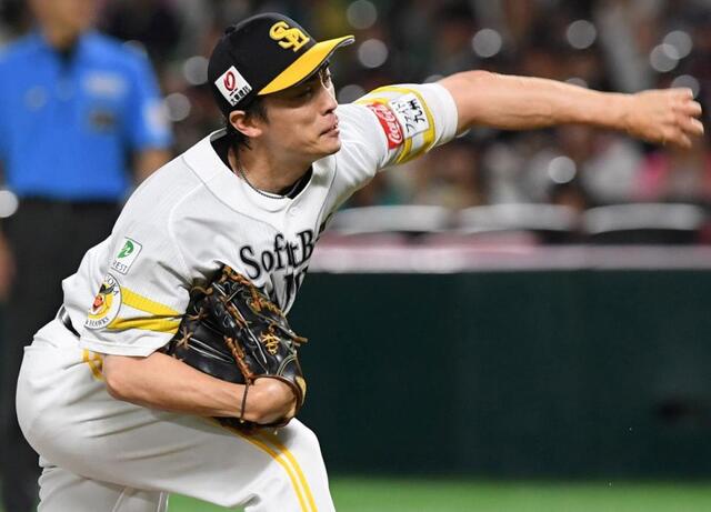 ソフトバンク 和田毅が打者1人で負傷交代 ベースカバー時に ソフトバンク 和田毅が打者1人で負傷交代 ベースカバー時に