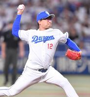 　７回、引退試合で登板する田島（撮影・開出牧）