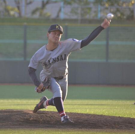 　八回から登板した関大・金丸