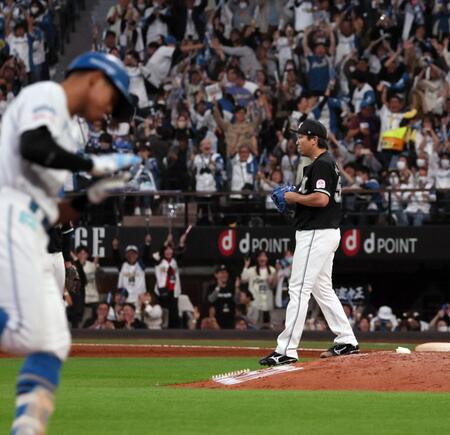 ロッテは痛恨サヨナラ負け　沢村が呆然、延長１０回に浅間に劇打浴びる　ファイナル進出まであと２人で暗転、守護神益田が万波に同点被弾