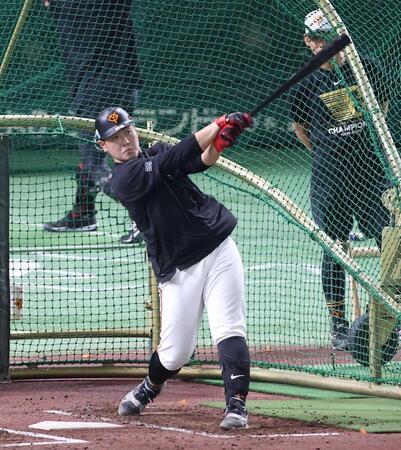 巨人・岡本和　欠場吉川の分まで「僕たちがカバーして勝つ」　１６日ファイナルＳ開幕へ