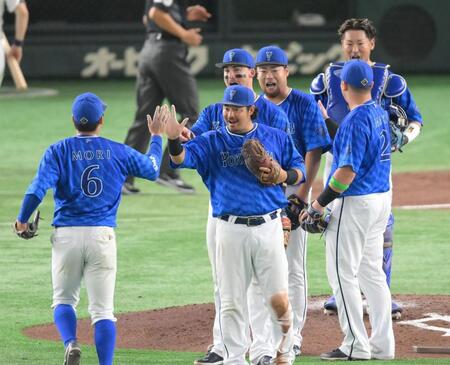 　ＣＳファイナル初戦を制したＤｅＮＡナイン（撮影・伊藤笙子）