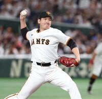 　８回、力投する菅野（撮影・金田祐二）