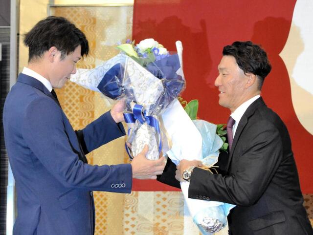 引退の巨人・梶谷は妻に感謝 夏頃に相談