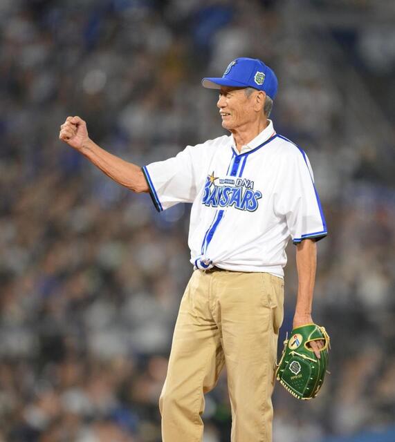 日本S 85歳の権藤博氏が見事なノーバン＆ストライク投球 球場