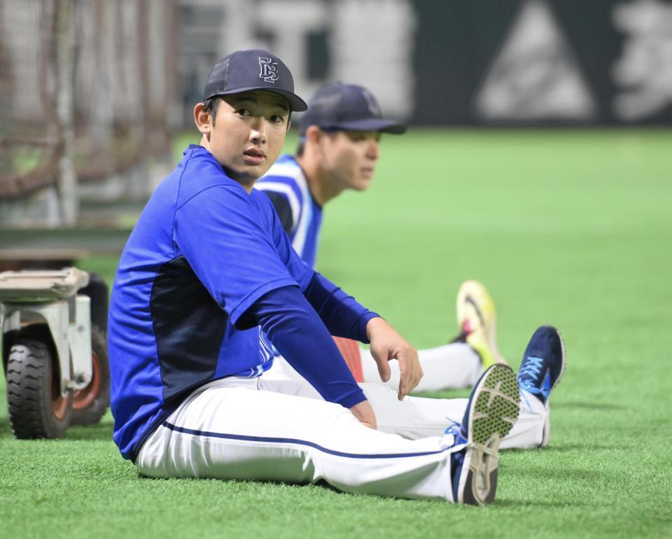 　グラウンドに姿を見せた山本（撮影・伊藤笙子）