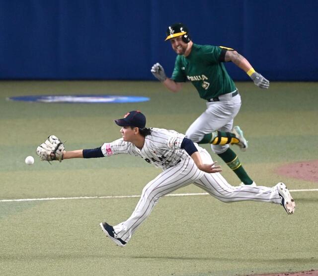 井上へのエール？プレミア12で巨人・阿部慎之助監督の登場曲流れ