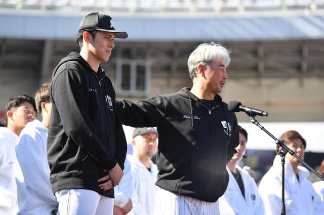 ロッテ・吉井監督「挑戦する若い選手を応援したい」と呼びかけあいさつ