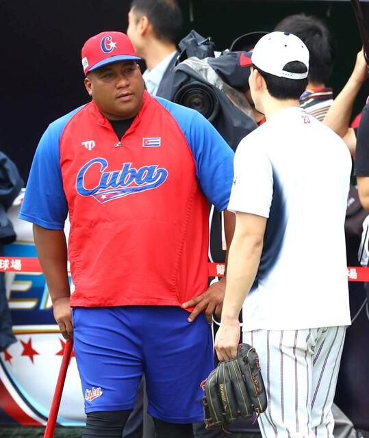 プレミア12 デスパイネの雄姿にファン歓喜→トレンド入り 38歳でも