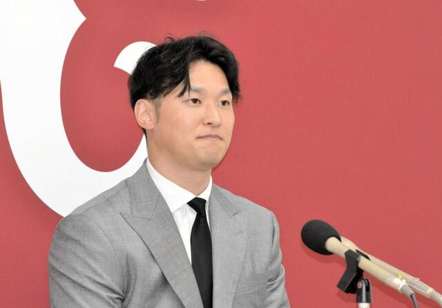 巨人・吉川１億1000万増の２億円更改　