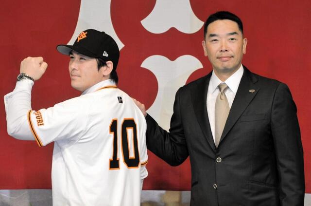 巨人 FA加入の甲斐が入団会見 5年総額15億円 移籍の決め手は