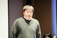 　球団事務所で行われた監督コーチ会議に出席した石井ＧＭ（代表撮影）