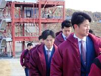 被災地を訪問したドラフト１位・宗山