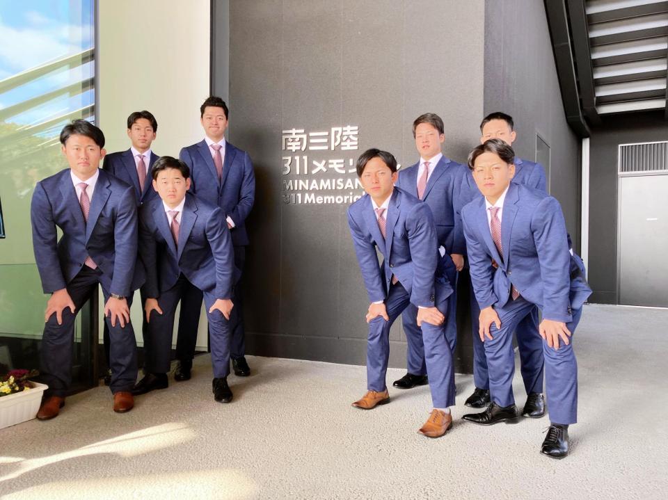 東日本大震災の被災地、南三陸３１１メモリアルを訪問したルーキーたち