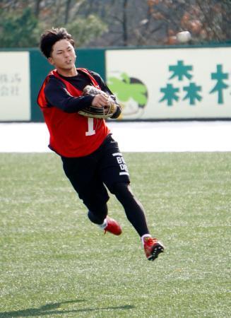 注目の楽天・宗山、1軍スタート 春季キャンプ、則本と鈴木翔2軍