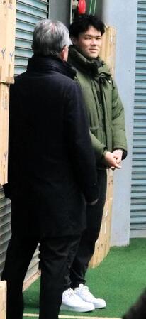 　鎌ケ谷の球団施設を訪れた福谷