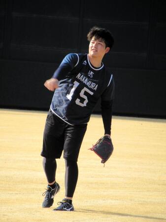 　キャッチボールを再開した中村優