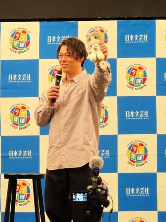 巨人・高梨　メジャーへの憧れを明かしつつも「（契約が）３年あるので、ちゃんと働いて」と複数年契約の巨人での活躍を誓う