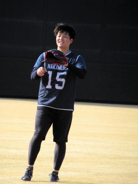 ヤクルト ドラフト1位・中村優斗がキャッチボール再開 上半身の違和感