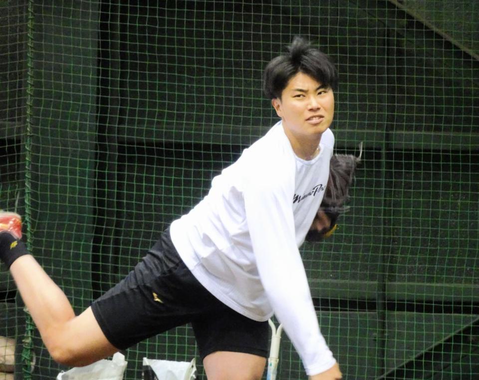 　自主トレを公開した渡辺翔