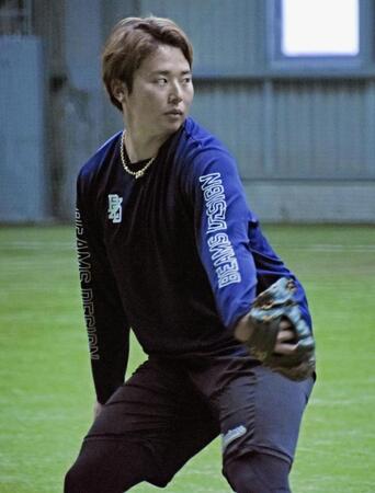 　練習を公開したロッテ・横山