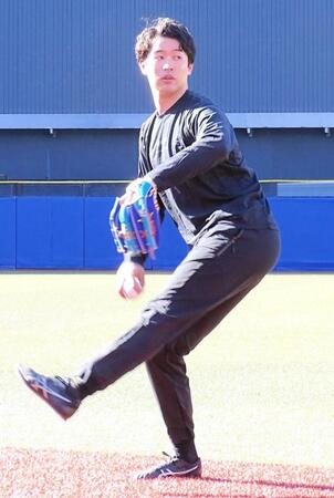 自主トレを公開した種市