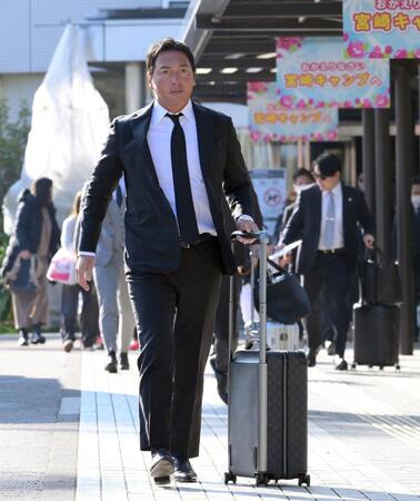 　宮崎入りした長野＝２７日