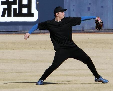 日本ハム・田中正義　ブルペン入りで調整順調「悪くはない」新庄監督から開幕ダブル守護神に指名