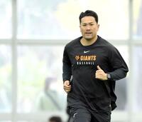 　ブルペン後、ダッシュで調整する田中将（撮影・伊藤笙子）