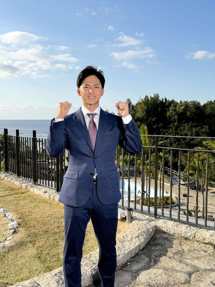 　沖縄入りしたドラフト１位・宗山