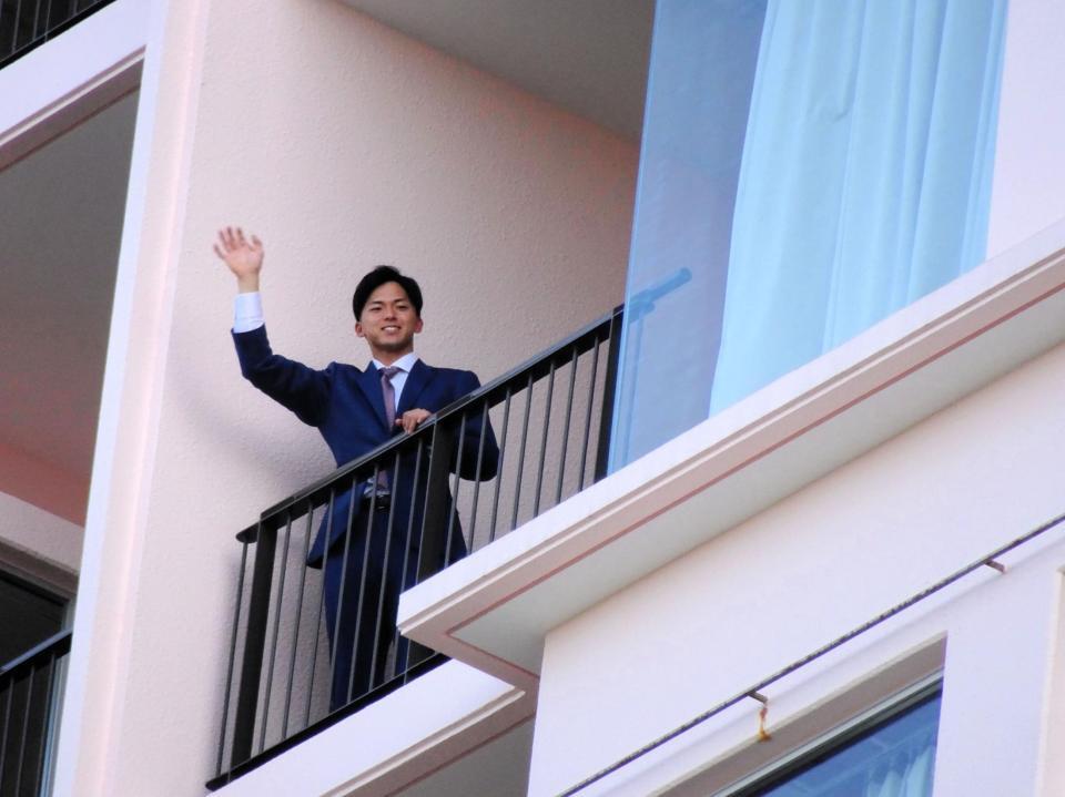 　沖縄入りしたドラフト１位・宗山