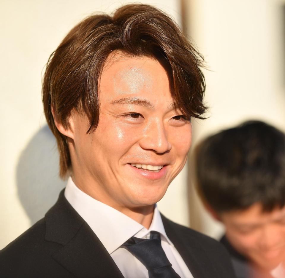 　キャンプ地にバットを持参したことを明かした山崎（撮影・開出牧）