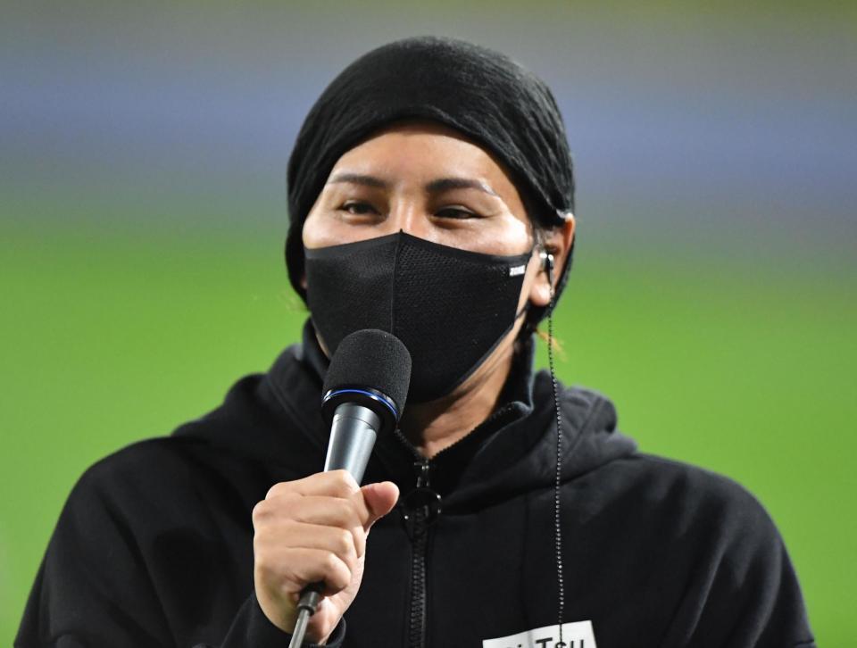 　花火大会を前にトークする新庄監督（撮影・開出牧）