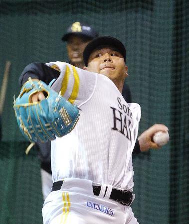 新戦力2人が早速ブルペン入り ソフトバンク