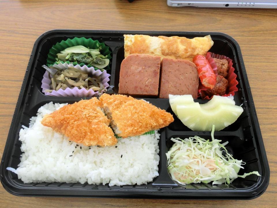 　新庄監督から報道陣に振る舞われた弁当