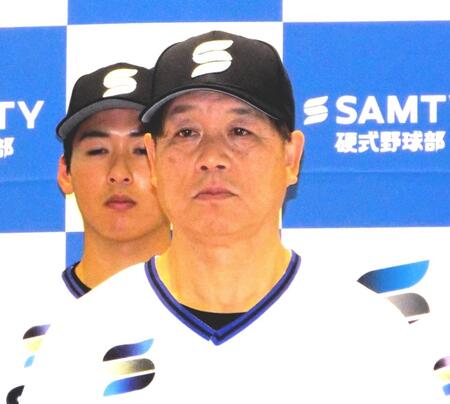 　サムティ野球部の小川監督