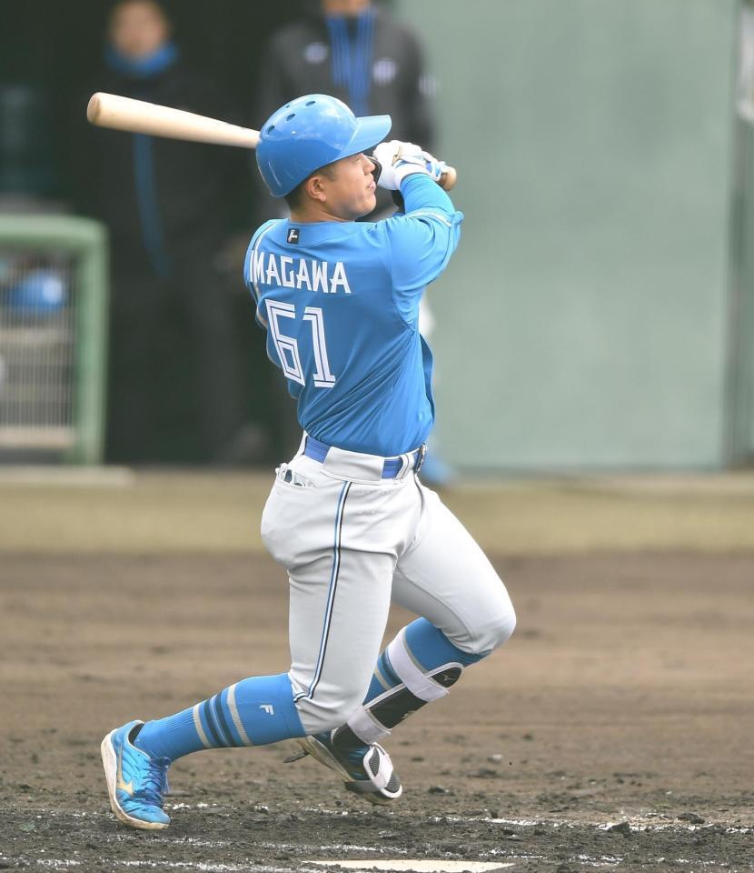 　３回、左越えソロを放つ今川（撮影・開出牧）